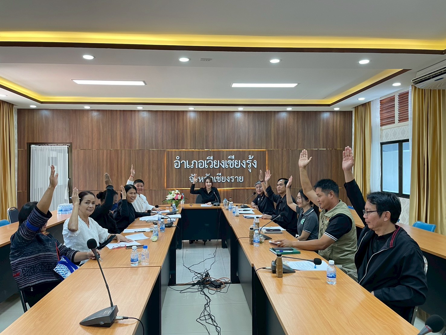 พช.เวียงเชียงรุ้ง ดำเนินการประชุมคณะอนุกรรมการกลั่นกรองและติดตามการดำเนินงานกองทุนพัฒนาบทบาทสตรี อำเภอเวียงเชียงรุ้ง ครั้งที่ 2/2569