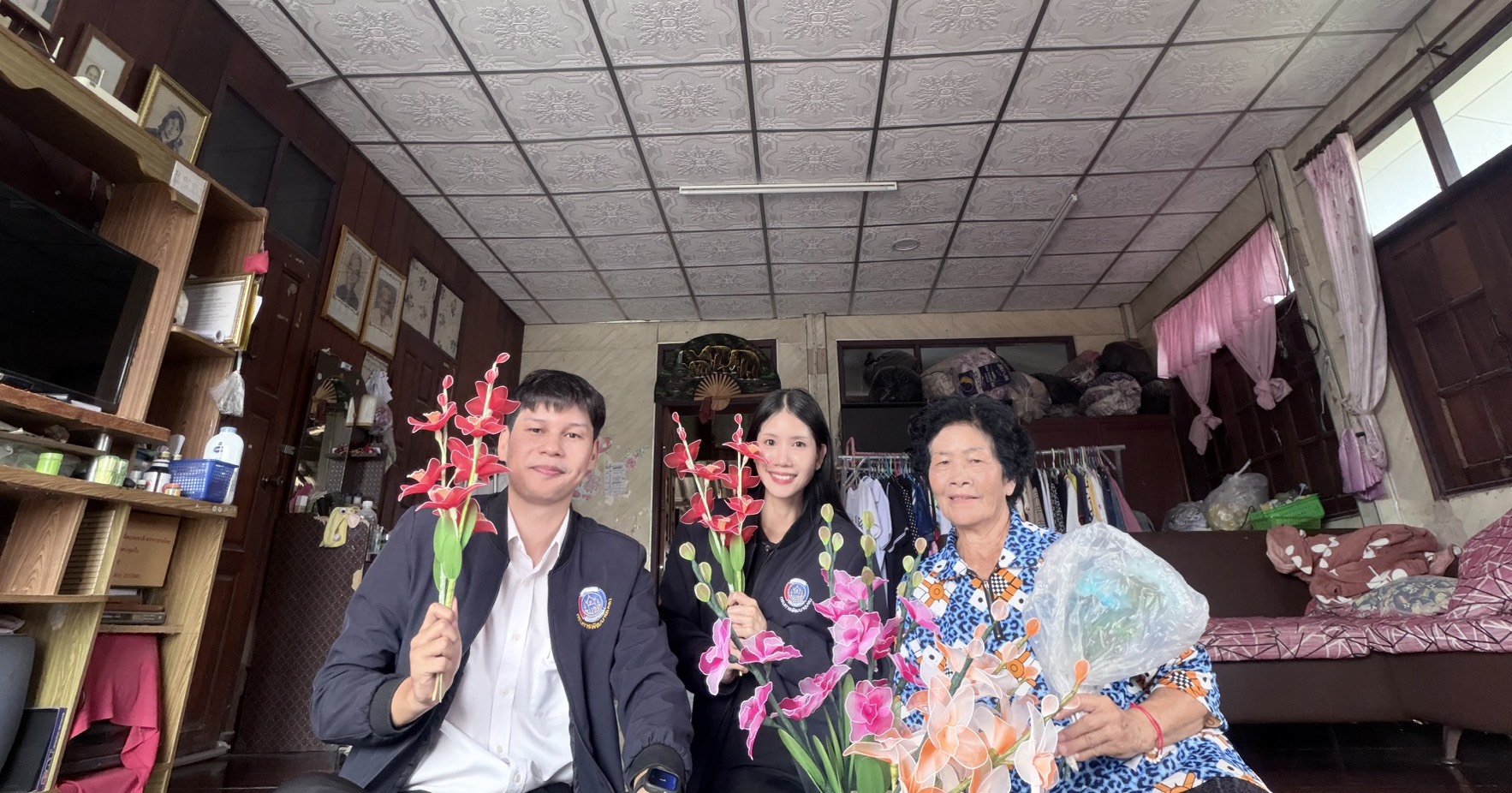  พช.เวียงเชียงรุ้ง ลงพื้นที่ติดตาม สนับสนุนการดำเนินงาน OTOP บ้านสันไทรงาม หมู่ที่ 5 ตำบลดงมหาวัน อำเภอเวียงเชียงรุ้ง จังหวัดเชียงราย